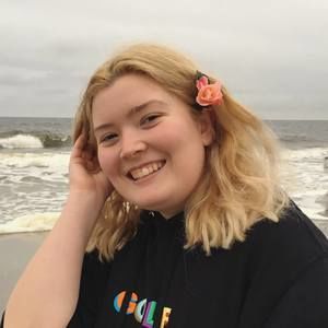 Meet your Posher, Alyeska